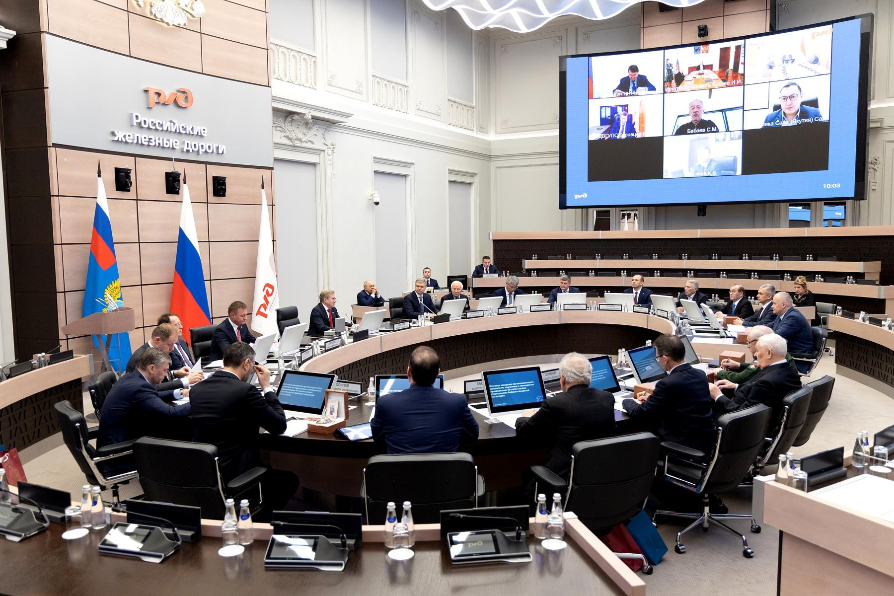8 новых национальных проектов В Москве подвели итоги праздничных мероприятий по случаю 50-летия начала строите